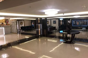 龍昌會館 制服店