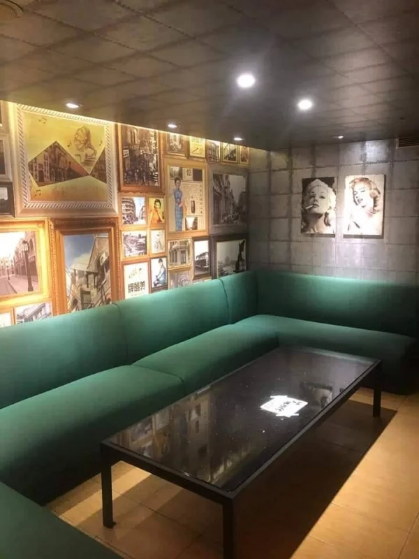 龍昌會館 制服店