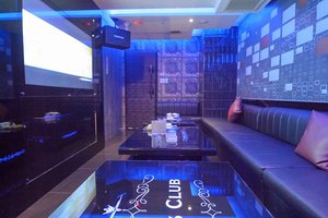 君悅時尚會館 Gyes Club