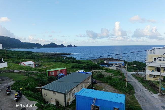 蘭嶼海景餐廳 ❙ 十一鄰 ❙ 看海小酌超chill、頹廢工業風 露天海景酒吧!