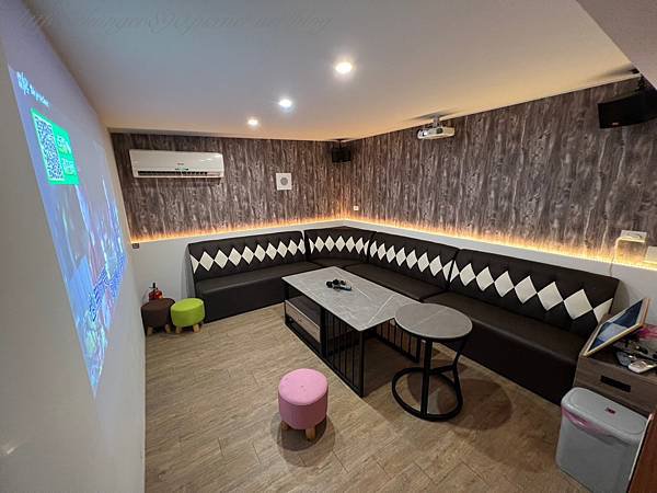 宜蘭夜店風餐酒館-各式餐點 / 調酒 / 歡唱包廂High翻天？