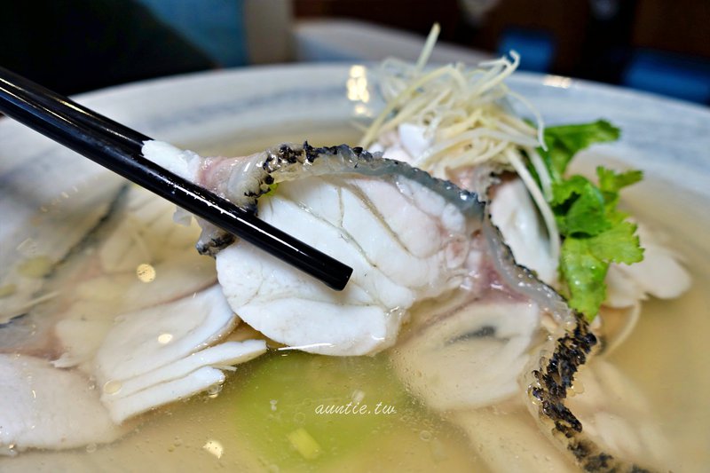 藍洞 Apatite 龍膽石斑吃好吃滿 必吃龍膽石斑豪華海鮮麵線 現燙魚片湯 澎湖福朋喜來登酒店