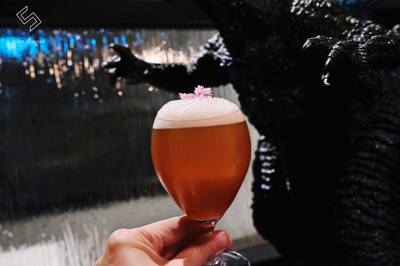 醞釀一杯詩酒，極致的墮落極致的美《夜闌 Ye-Lan Bar》台南老宅酒吧
