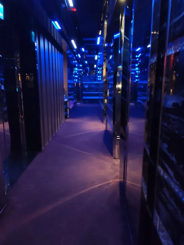 富貴商務會館 禮服店