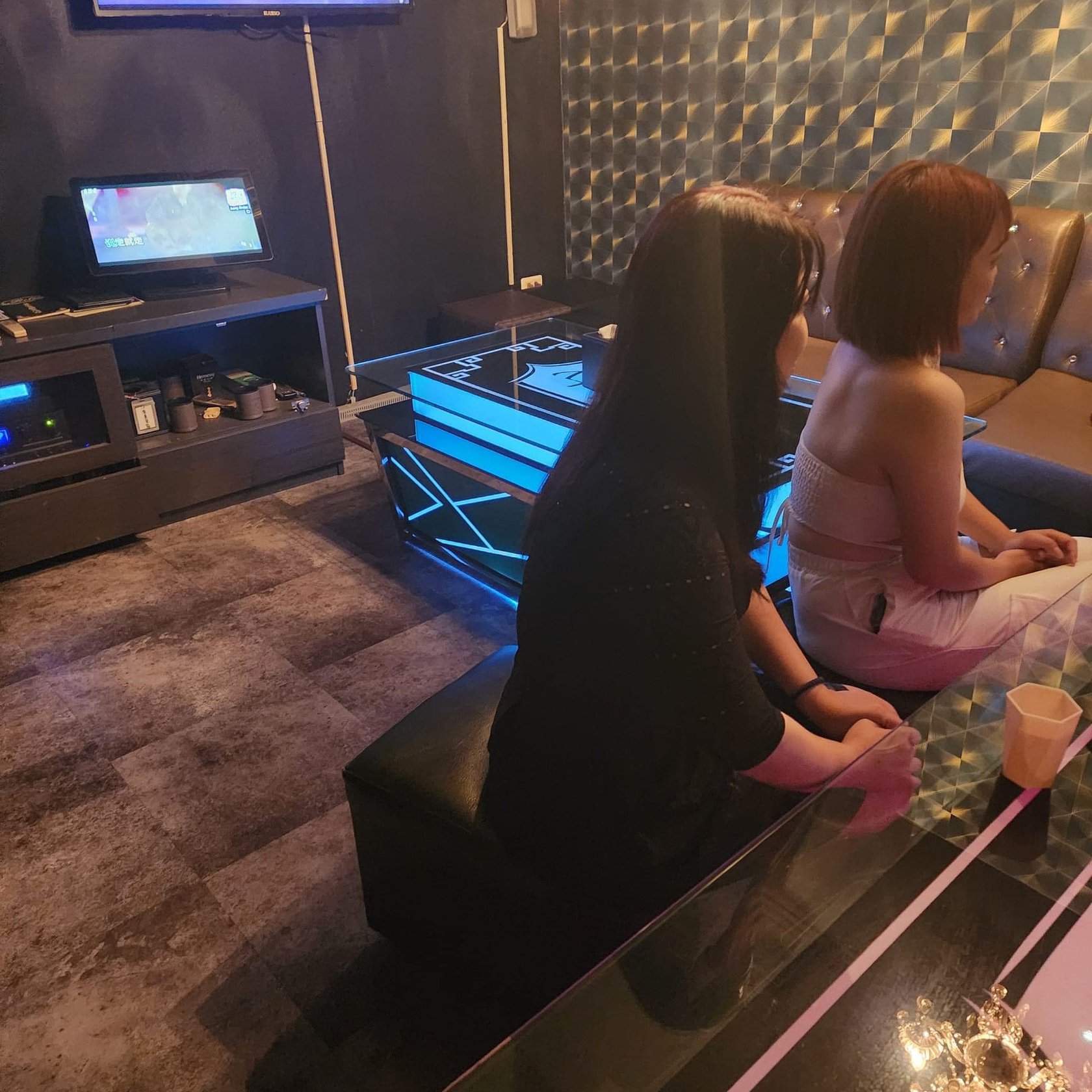 蕾朵時尚餐酒館