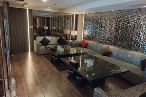 特蘭斯商務會館 禮服店