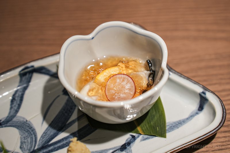 鮨 吟川 日式料理｜在幽靜的環境中品嚐主廚以時令食材變化出一道道精緻無菜單料理