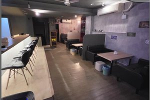 小酒吧 bar