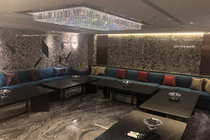 紫藤商務會館 禮服店