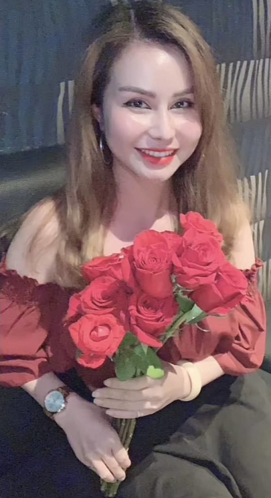 S__28115195-e1685263718463-558x1024