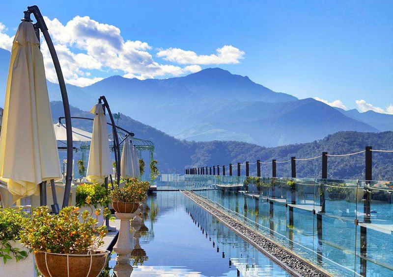 雲品溫泉酒店日月潭「雲水」亮點：坐擁270度絕美湖景