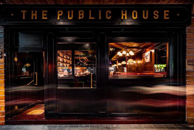The Public House：古典英式酒吧