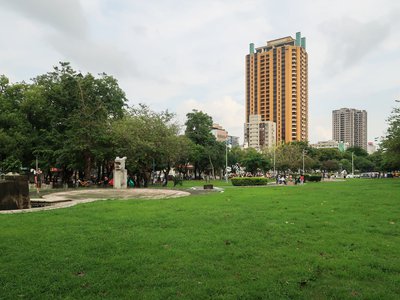 台中草悟道午後散步約會路線