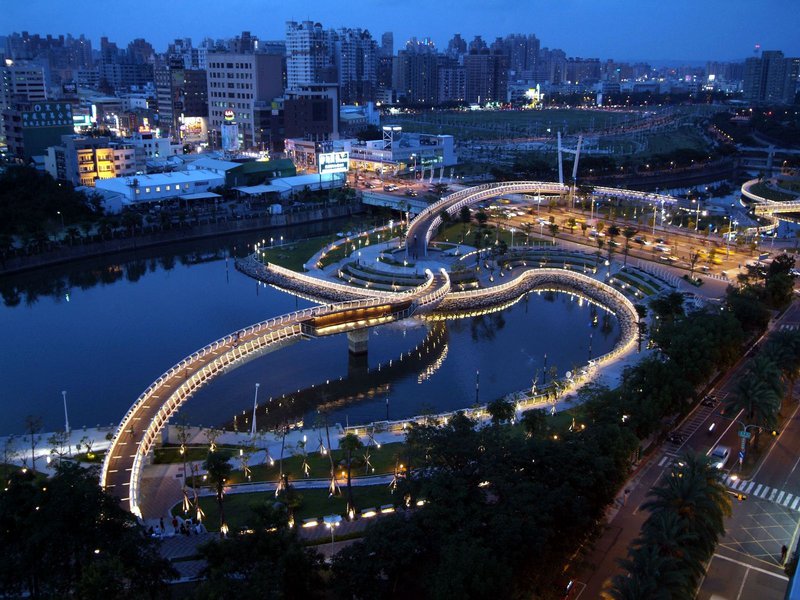 高雄愛河夜景約會路線