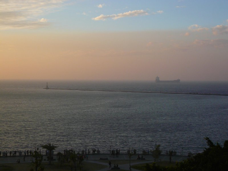 高雄西子灣夕陽約會景色