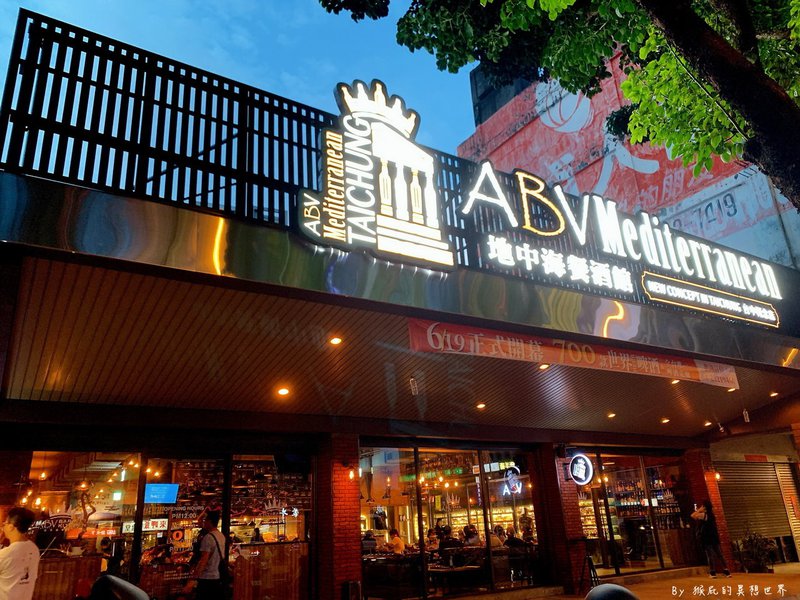 樂奇 Lucky Club 台中麗寶店