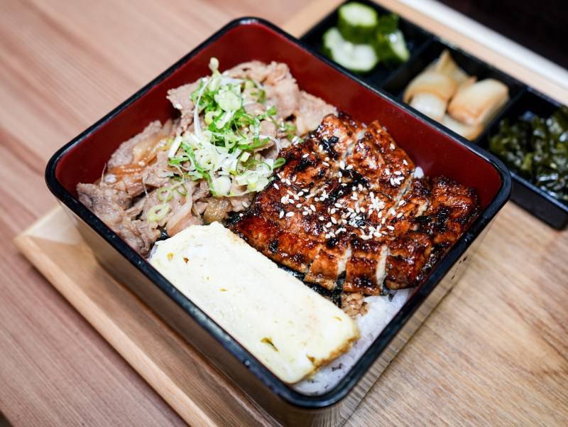 鰻味屋-巷弄內的鰻魚飯專賣，備長炭炭烤，另有牛燒肉、松阪豬串套餐